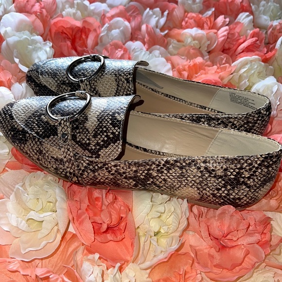 Snakeskin Luna Loafer - Picture 2 of 3